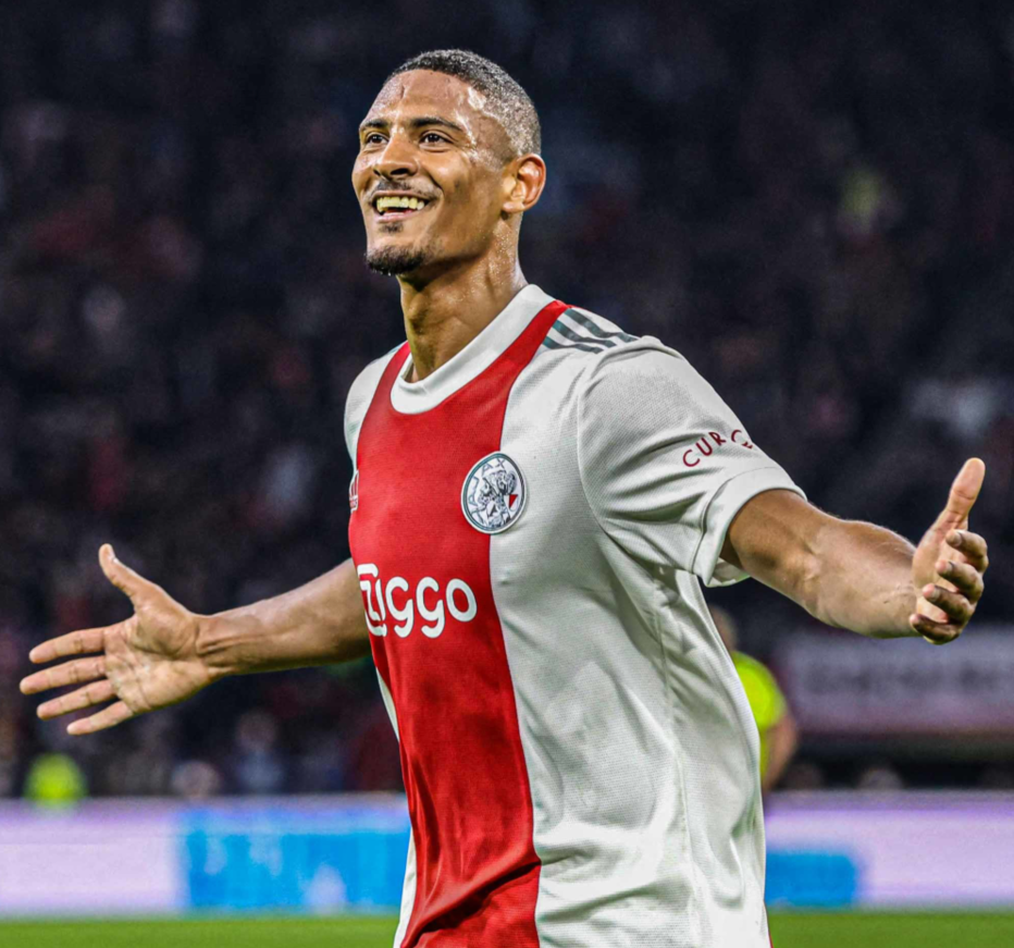 是一位中场 是一位中场