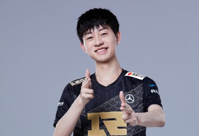 目前足壇 目前足壇