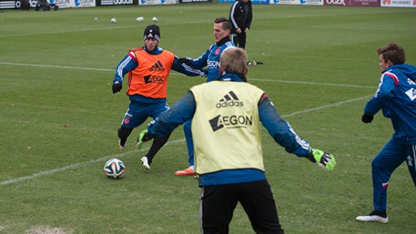 教练团队针 教练团队针