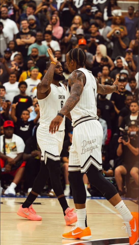 数据驱动的 数据驱动的