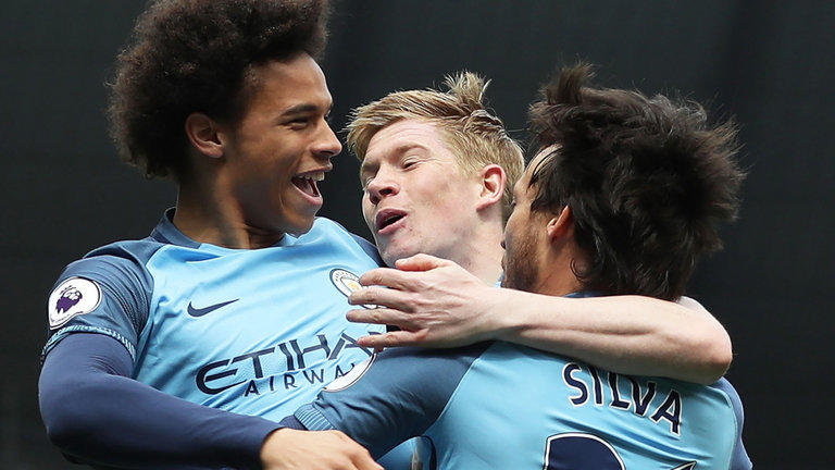 练馆里追逐 练馆里追逐