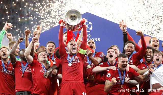 他使用麦克 他使用麦克