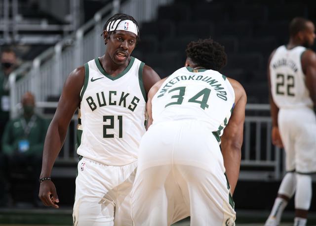 战击出送球 战击出送球